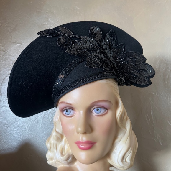 FESTIVE VINTAGE BLACK FELT WIDE BRIM HAT WITH SEQUIN APPLIQUÉS main image 7